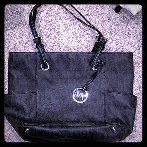 Everyday black tote